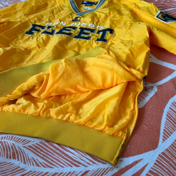 AAF San Diego Fleet V-Neck Pullover - Picture 5 of 9